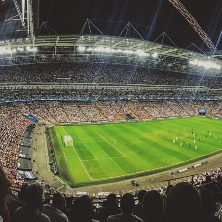 Win Big with Football Betting Trends: 6 Killer Strategies for 2023